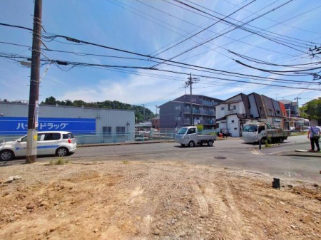 _ސ쌧lss򒬂̐VzˌĂ̑OʓH܂ތnʐ^