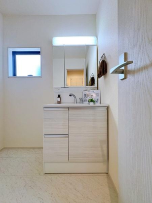 _ސ쌧ls捡h2ڂ̐VzˌĂ̐ʑEʏ