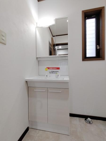 _ސ쌧lsJkV̒ÈˌĂ̐ʑEʏ