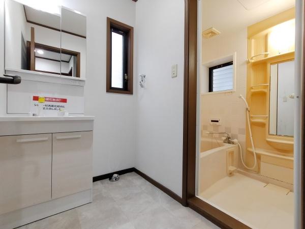 _ސ쌧lsJkV̒ÈˌĂ̐ʑEʏ