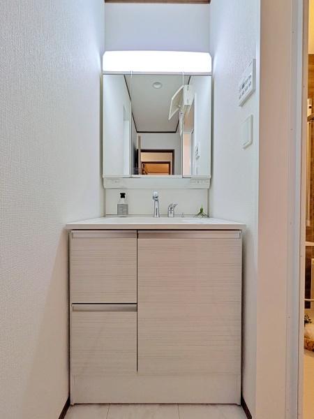 _ސ쌧͌sߊ8ڂ̐VzˌĂ̐ʑEʏ