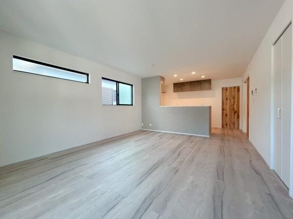 �_�ސ쌧��a�s���ߊԂ̐V�z��ˌ��Ẵ��r���O