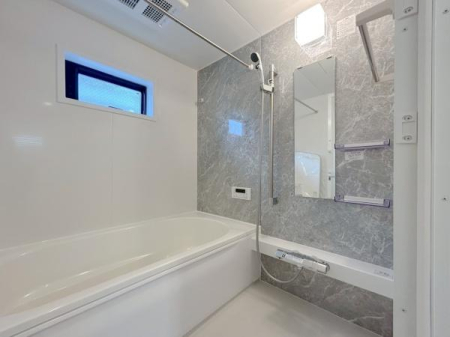 �_�ސ쌧��a�s���ߊԂ̐V�z��ˌ��Ă̗���