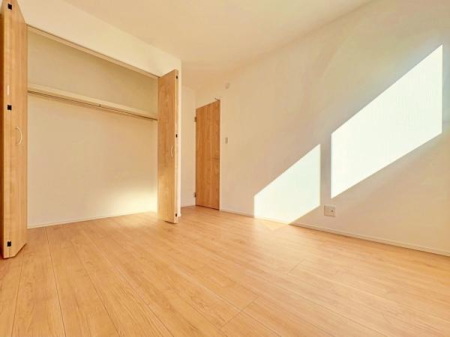 �_�ސ쌧���l�s�`������6���ڂ̐V�z��ˌ��Ă̗m��