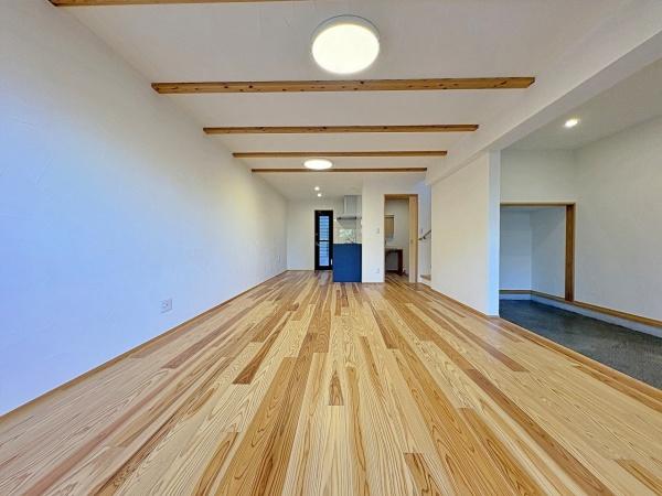 _ސ쌧ls{q嗢̐VzˌẴrO