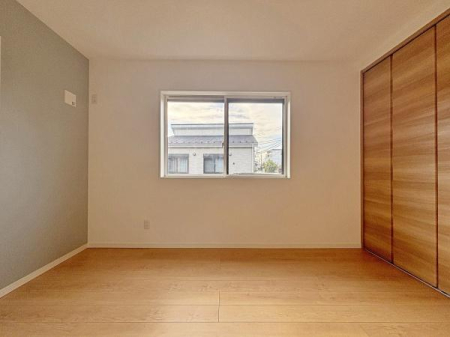 _ސ쌧sH4ڂ̐VzˌĂ̗m