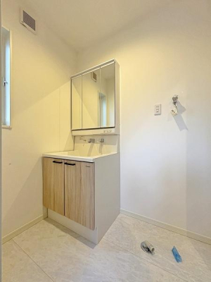 _ސ쌧sH4ڂ̐VzˌĂ̐ʑEʏ