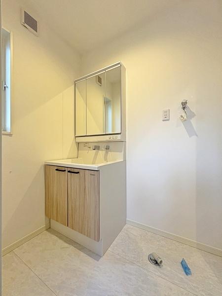 _ސ쌧sH4ڂ̐VzˌĂ̐ʑEʏ