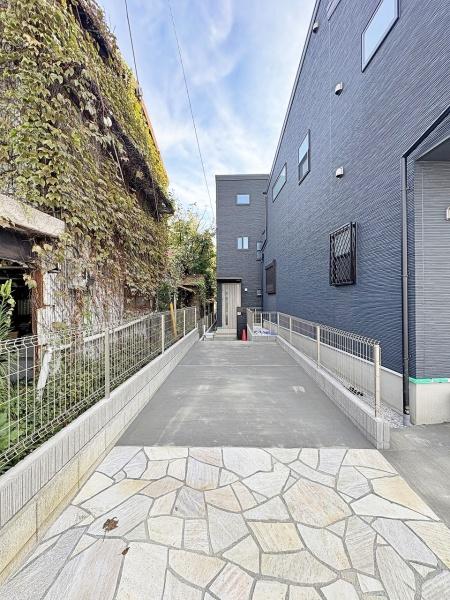 _ސ쌧sH4ڂ̐VzˌĂ̑OʓH܂ތnʐ^