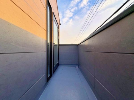 _ސ쌧ls{q̐VzˌẴoRj[