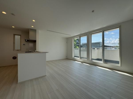 _ސ쌧lsR3ڂ̐VzˌẴrO