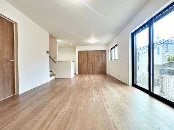 _ސ쌧ls撆4ڂ̐VzˌẴrO