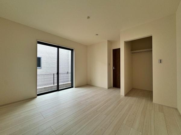 �_�ސ쌧���l�s���ʏ�6���ڂ̐V�z��ˌ��Ă̐Q��