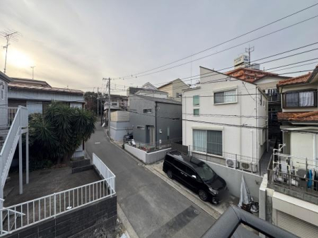 �_�ސ쌧���l�s���ʏ�6���ڂ̐V�z��ˌ��Ă̑O�ʓ��H�܂ތ��n�ʐ^