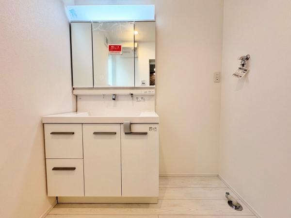 _ސ쌧ls`R1ڂ̐VzˌĂ̐ʑEʏ