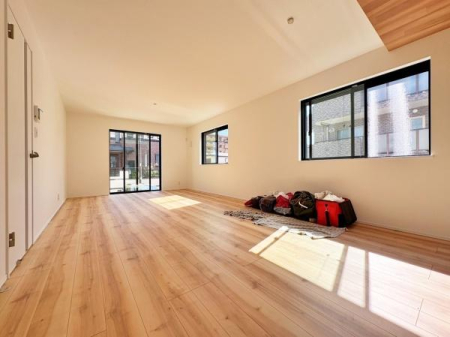 _ސ쌧ls`R1ڂ̐VzˌẴrO