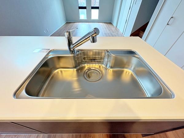 �_�ސ쌧���l�s�����x����1���ڂ̐V�z��ˌ��ẴL�b�`��