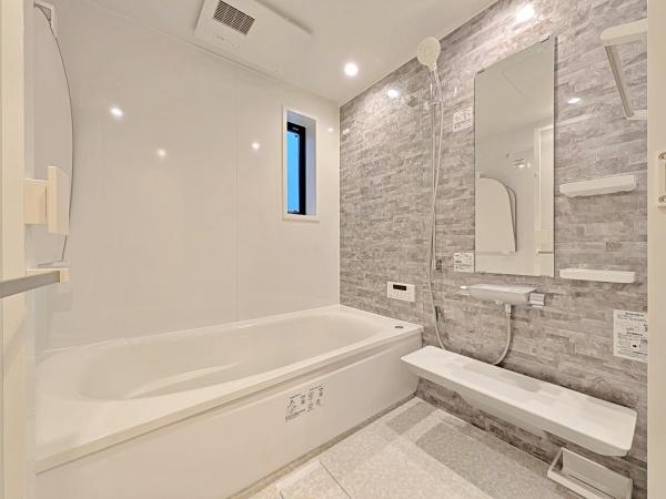 �_�ސ쌧���l�s�΋撷�Óc�݂Ȃݑ�7���ڂ̐V�z��ˌ��Ă̗���