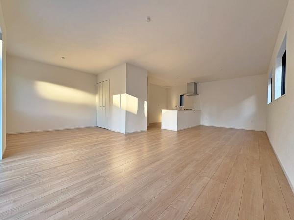 _ސ쌧ls˒ˋ敽2ڂ̐VzˌẴrO