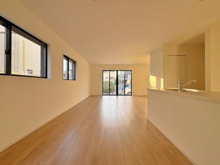 _ސ쌧ls˒ˋ敽2ڂ̐VzˌẴrO