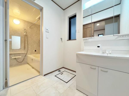 _ސ쌧lsJ撆~2ڂ̐VzˌĂ̐ʑEʏ