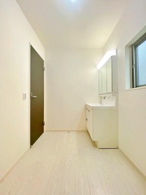 _ސ쌧͌s摊2ڂ̐VzˌĂ̐ʑEʏ