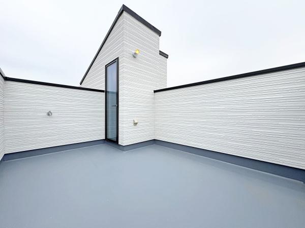 �_�ސ쌧���l�s�������򒬂̐V�z��ˌ��Ẵo���R�j�[