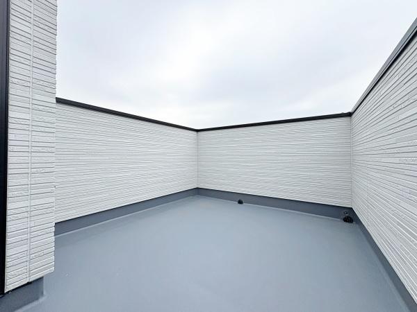 �_�ސ쌧���l�s�������򒬂̐V�z��ˌ��Ẵo���R�j�[