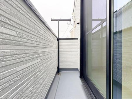 �_�ސ쌧���l�s�������򒬂̐V�z��ˌ��Ẵo���R�j�[