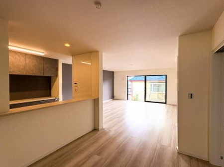 _ސ쌧lshbPJ1ڂ̐VzˌẴrO