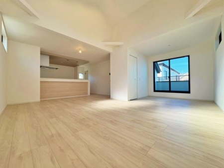 _ސ쌧asc5ڂ̐VzˌẴrO