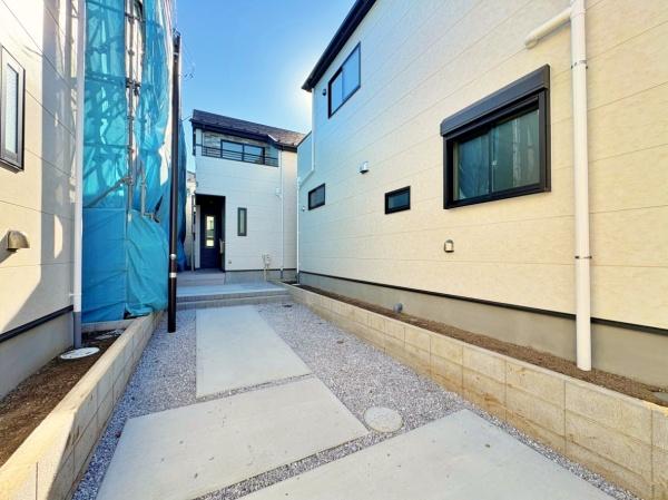 _ސ쌧asc5ڂ̐VzˌĂ̑OʓH܂ތnʐ^