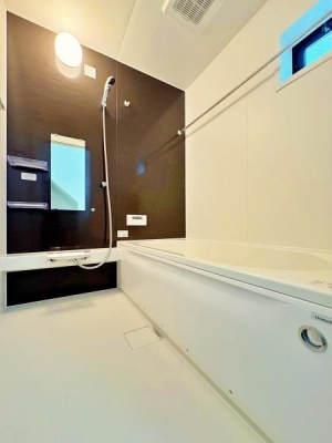 �_�ސ쌧��a�s���c5���ڂ̐V�z��ˌ��Ă̗���