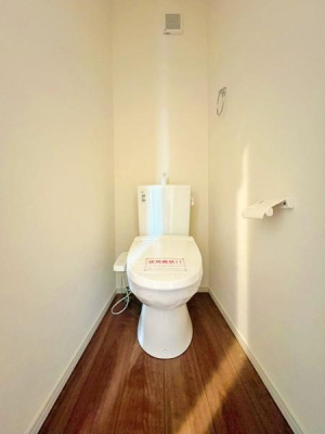 �_�ސ쌧��a�s���c5���ڂ̐V�z��ˌ��Ẵg�C��