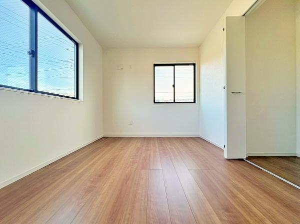 �_�ސ쌧��a�s���c5���ڂ̐V�z��ˌ��Ă̗m��