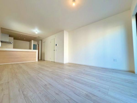 _ސ쌧asc5ڂ̐VzˌẴrO