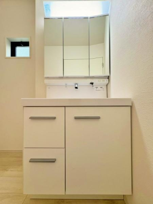 _ސ쌧asc5ڂ̐VzˌĂ̐ʑEʏ