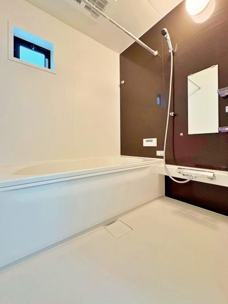 �_�ސ쌧��a�s���c5���ڂ̐V�z��ˌ��Ă̗���