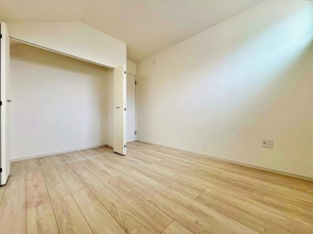 �_�ސ쌧��a�s���c5���ڂ̐V�z��ˌ��Ă̗m��