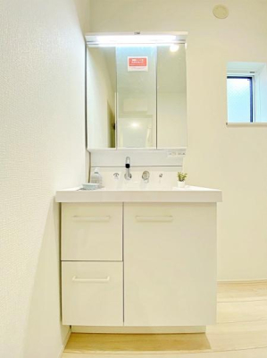 _ސ쌧asc̐VzˌĂ̐ʑEʏ