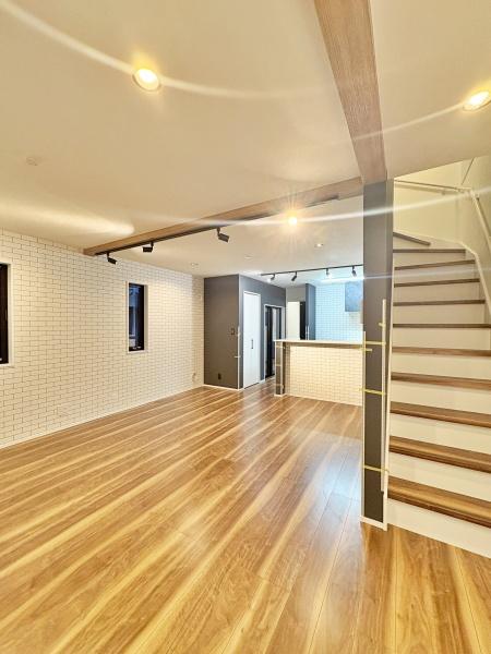 _ސ쌧lsh挳勴1ڂ̐VzˌẴrO