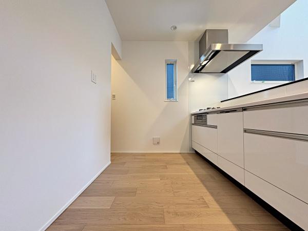 �_�ސ쌧����s���̐V�z��ˌ��Ẵ��r���O