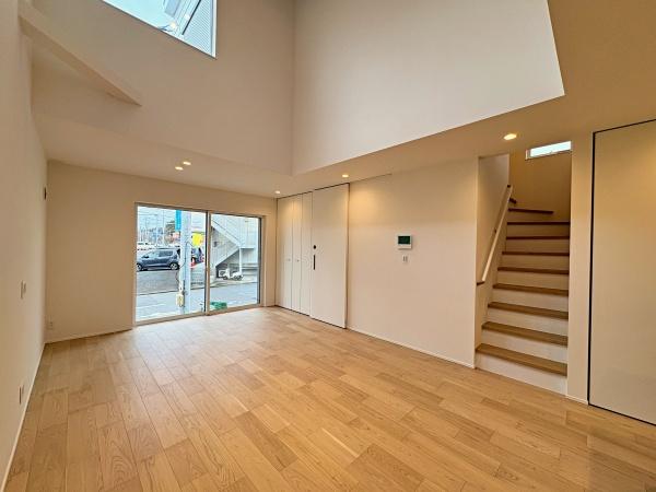 �_�ސ쌧����s���̐V�z��ˌ��Ẵ��r���O