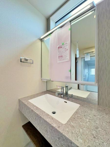 _ސ쌧lsѓc̐VzˌĂ̐ʑEʏ