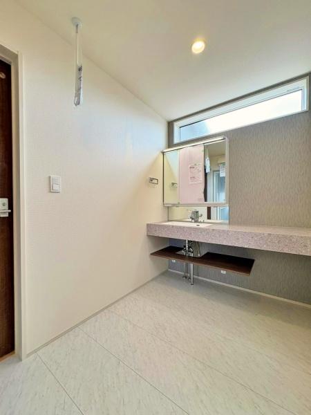 _ސ쌧lsѓc̐VzˌĂ̐ʑEʏ