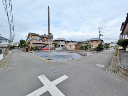 _ސ쌧s̓yn̑OʓH܂ތnʐ^