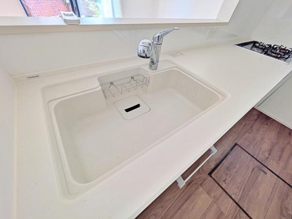 _ސ쌧s斜4ڂ̒ÈˌĂ̐ʑEʏ