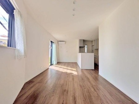 _ސ쌧s斜4ڂ̒ÈˌẴrO