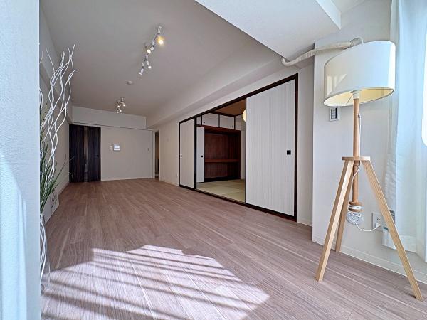 �_�ސ쌧���l�s����V�R��3���ڂ̒��Ã}���V�����̃��r���O