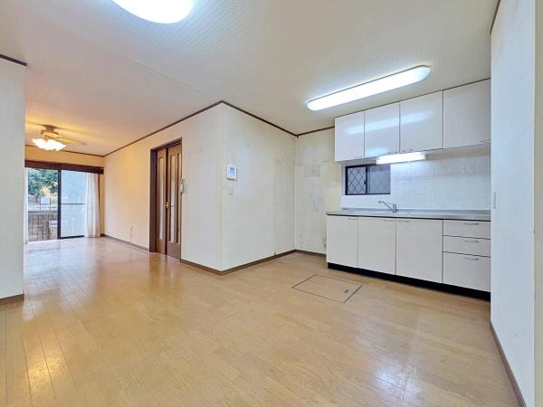 _ސ쌧ls``8ڂ̒ÈˌẴrO